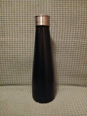 Black Stainless Steel Insulated Water Bottle with Silver Cap 15 oz (080726B)